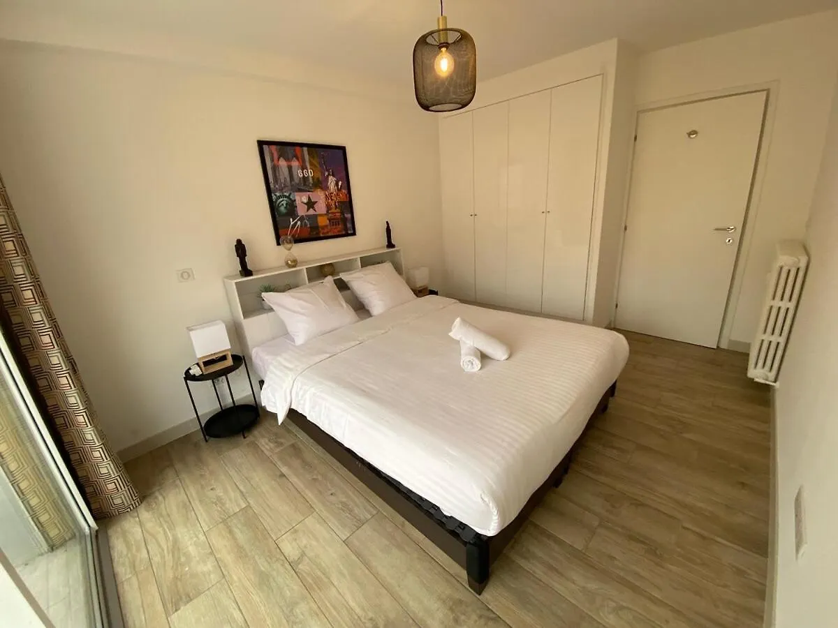 Apartment Magnifique T3, Spacieux, Lumineux Et Traversant Nice