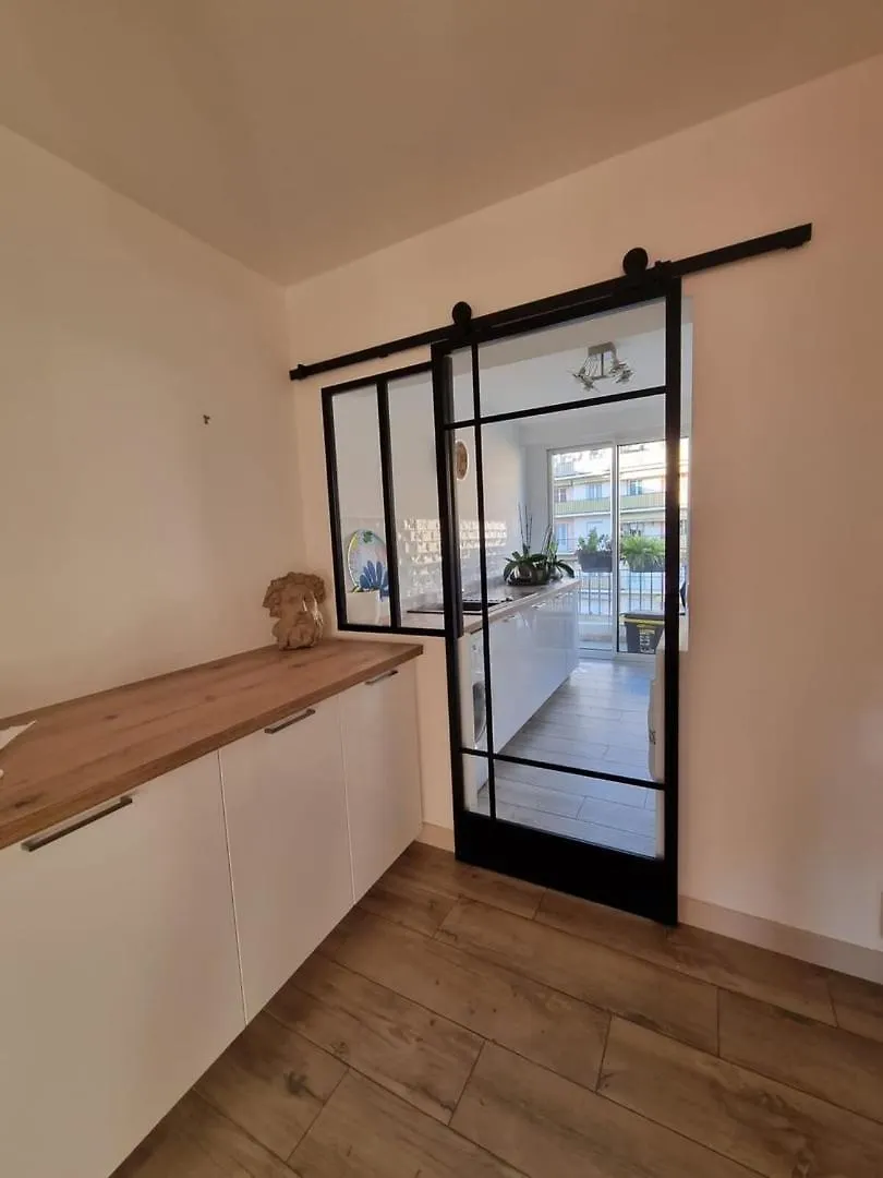 Magnifique T3, Spacieux, Lumineux Et Traversant Ницца Апартаменты